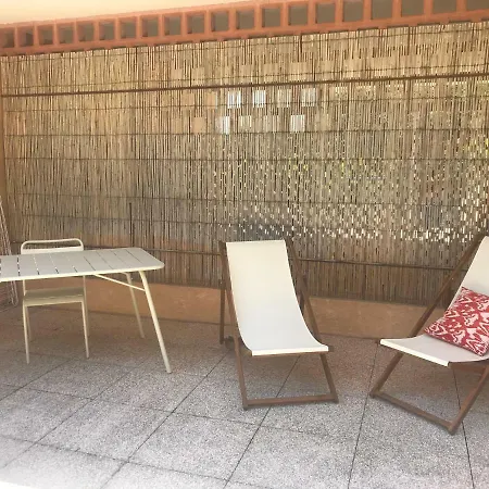 Le Cap Apartment *