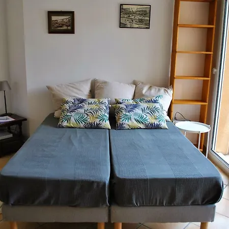 Le Cap Apartment *